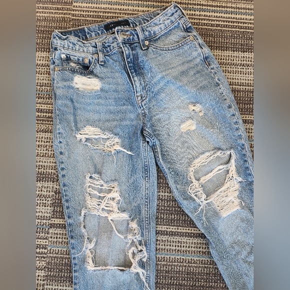 Aeropostale Mom Jeans Light Blue Denim High Rise Distressed - Picture 2 of 10